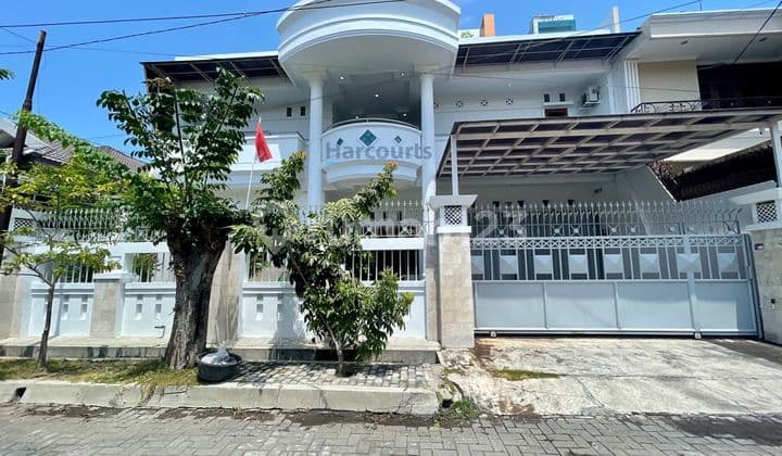 Rumah Mewah Di Perumahan Elite Sektor 1 Solo Baru