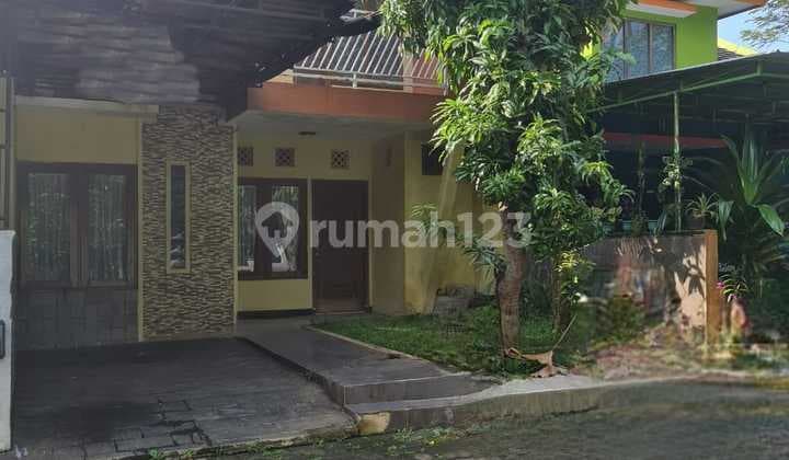 Rumah siap pakai di cluster grogol dekat solo baru