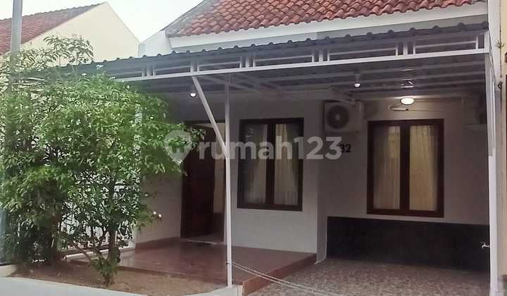 Disewakan Rumah Bagus Bersih Siap Pakai di Cluster Elite Pabelan Kartasura Colomadu Solo. Lingkungan Aman dan Nyaman.