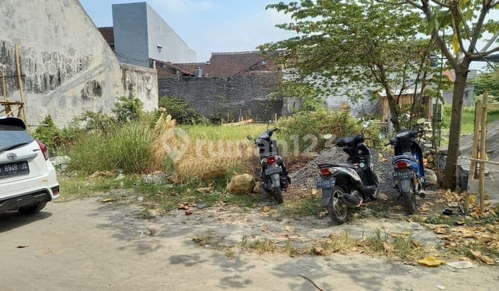 Tanah Pekarangan Strategis dekat Luwes di Gentan Solo