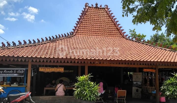 Ruang Usaha Kuliner Aktif Ramai di Wonorejo, Solo