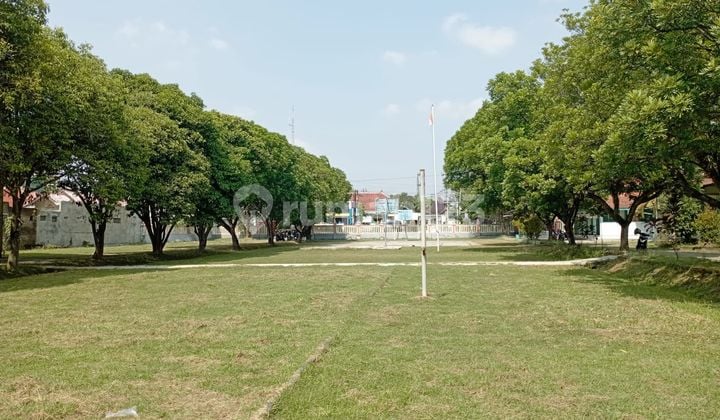 Tanah Strategid bonus bangunan pinggir jalan Kartosuro Solo