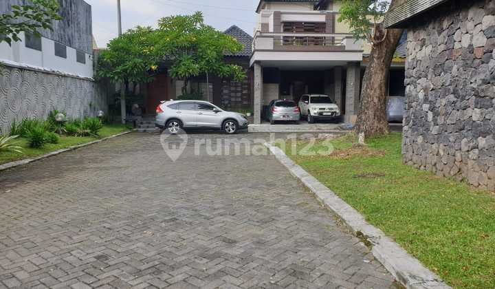 For Sale Nice Luxury House With Swimming Pool, In Elite Housing Tirtamaya Residence Gentan Solo.