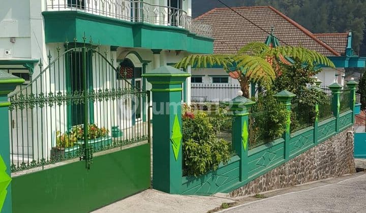 Ready-to-Use Villa Bagus on Jalan Sekipan, Tawangmangu, Karanganyar, Solo.