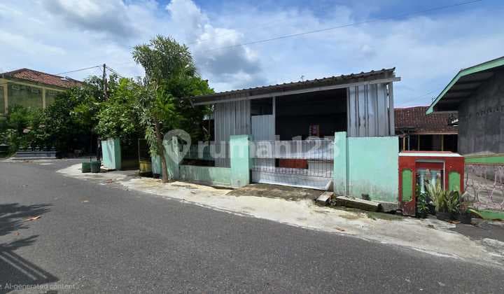 Tanah Strategis untuk Kost atau Rumah di Mojosongo Jebres Solo