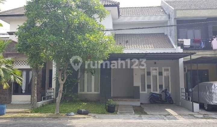 Nice Ready-to-Use House with Swimming Pool in Exclusive Cluster Gentan Solo.