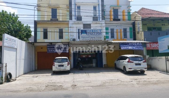 Ruko 3 Lantai Strategis Di Manahan Solo