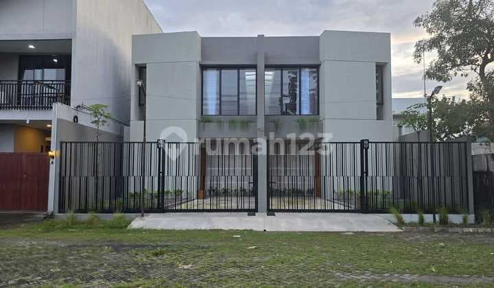 New Modern Minimalist House in Solo Baru Housing