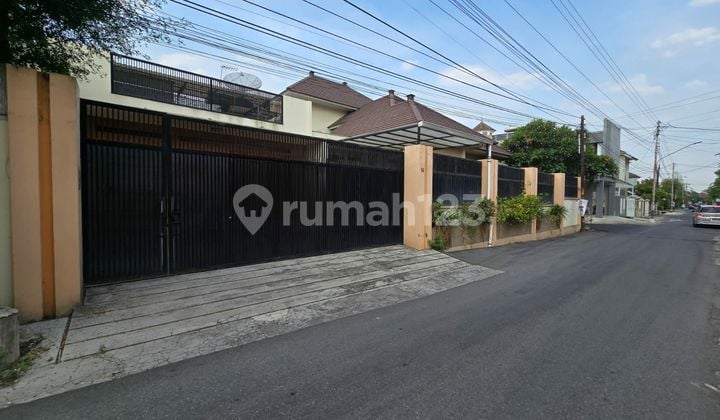 Rumah Mewah Minimalis Siap Huni Dekat Jalan Adi Sucipto Dan Manahan Di Jajar Laweyan Solo