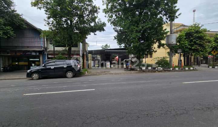 Tanah Strategis Depan Rumah Sakit Kustati Solo