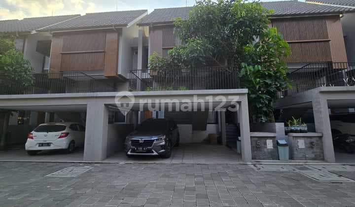 Disewakan Rumah Bagus Minimalis Full Furnished di Cluster Elite Kartasura Dekat Colomadu Solo.