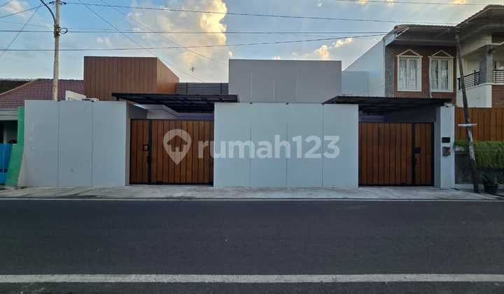 Rumah Bagus Minimalis Tengah Kota di Serengan Solo