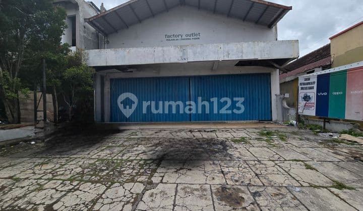 Gudang atau ruang usaha di pusat kota jalan lawu karanganyar solo