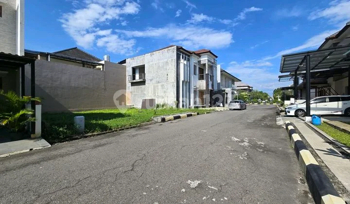 Rumah Dan Tanah Kosong Strategis Di Perumahan Lor In Residence Solo