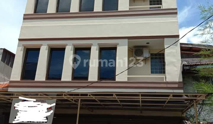 Rumah Bagus Petojo bisa untuk Kantor dan Tinggal