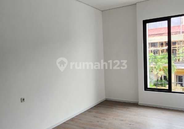 Rumah Baru Gading Griya Residence Brand New
