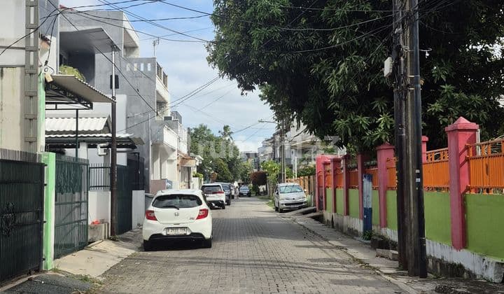 Sunter Dalam House. Complex Width 6