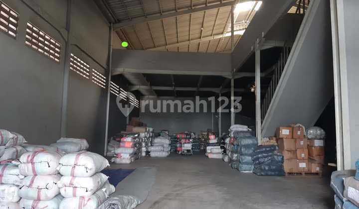Disewakan Gudang di Kavling Dpr Cipondoh Blok C
