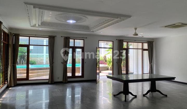 Disewakan Rumah bisa Buat Kantor, di Patra Kuningan, Jakarta Selatan