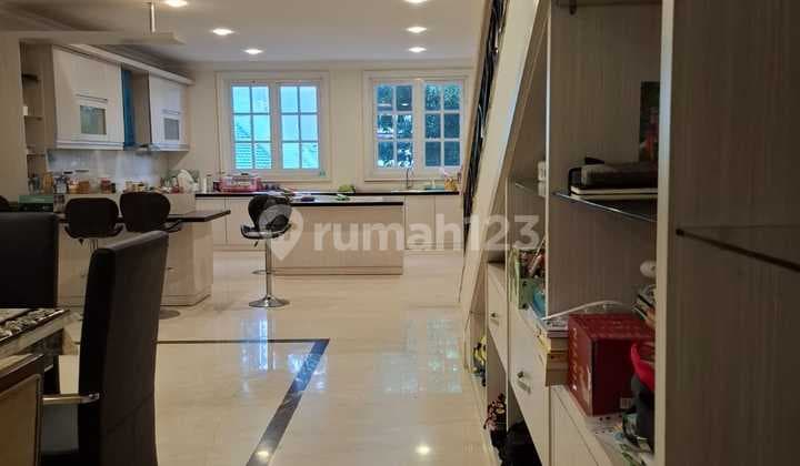 Luxury House for Sale in Menteng Fully Furnished, Nice and Affordable, Menteng, Central Jakarta