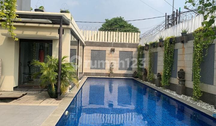 Disewakan Rumah Town House Good Condition Murah 4 Bedroom Pekayon, Pejaten, Kemang, Jakarta Selatan
