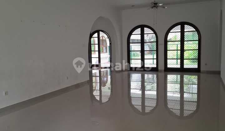 For Rent: Luxury Menteng House 600 M2, Menteng, Central Jakarta