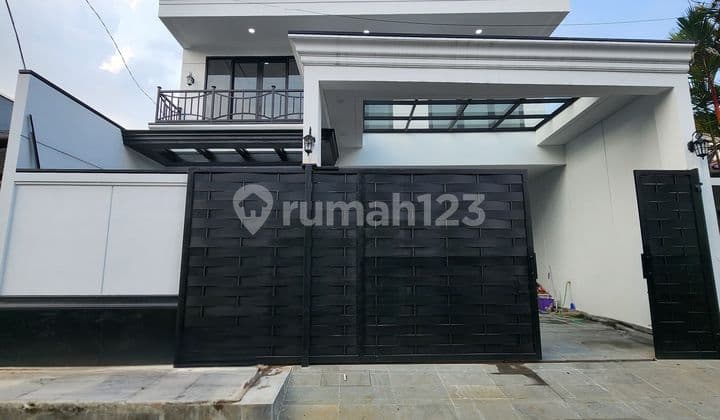 RUMAH BARU 2 LANTAI MODERN CLASSIC FULLY FURNISH DI PONDOK INDAH