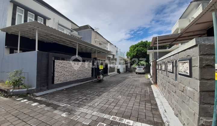 Modern House with 24-Hour Security in Jimbaran