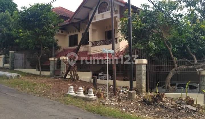 Selling House and Boarding House in Wologito, Semarang