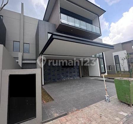 Rumah Dijual Di Cluster Layton Navapark Bsd City Pagedangan Tangerang