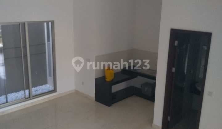 Rumah Golf Island 8X15 Termurah Hadap Utara Siap Huni