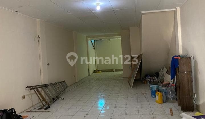 2-Story Ready-to-Use and Quickly Leased Ruko in Taman Ratu