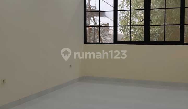 Rumah Baru Siap Huni di Tanjung Duren Jakarta Barat