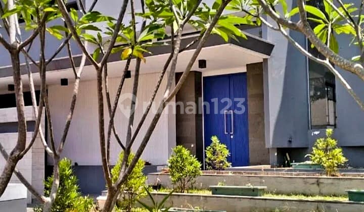 Rumah di Emerald Cove Gading Serpong