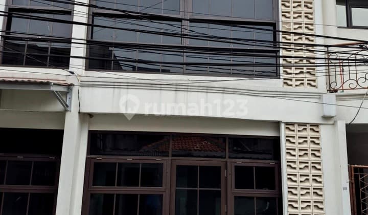 Ruko di Serdang Kemayoran - Bangunan 2 Lantai