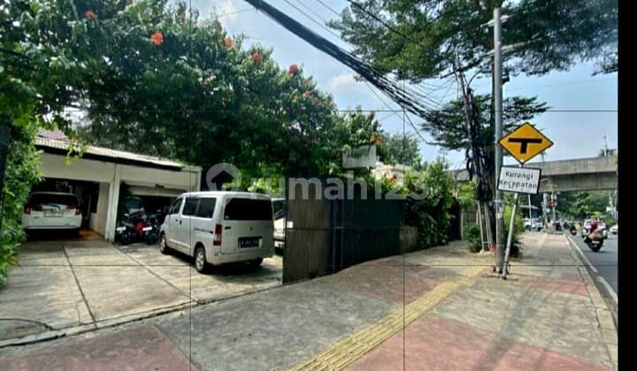 Rumah Di Jalan Bangunan Timur, Kayu Putih - Lokasi Pinggir Jalan Raya Cocok Untuk Usaha