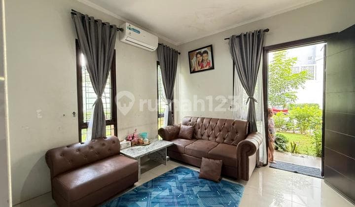 For Sale House Hook In Cluster Summarecon Bekasi