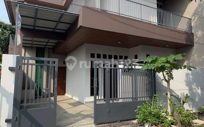 Rumah Hook 2 Lantai Bangunan Baru di Tambun Bekasi