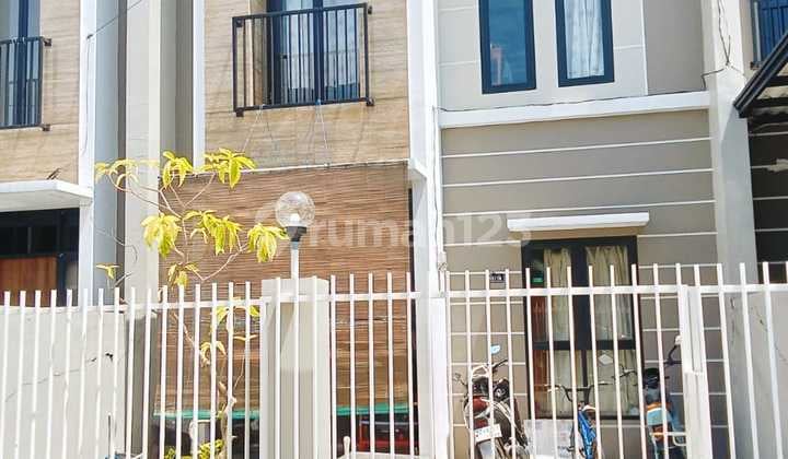 Dijual Rumah 2 Lantai Minimalis Alana Tambak Oso Siap Huni Bagus Rumah SHM di Perumahan Alana Regency Tambak Oso, Jl. Gajah Putih, Tambakoso, Waru, Sidoarjo, Jawa Timur, Indonesia, 61256, Sidoarjo