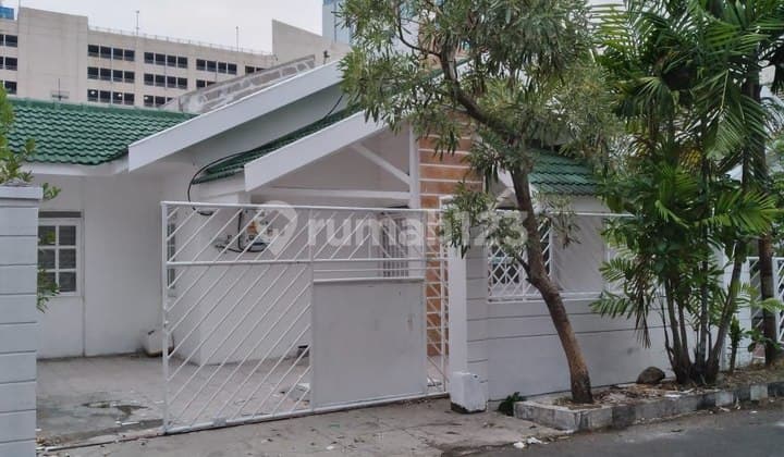Dijual Rumah Wisma Permai Dekat Kampus Dan Mall Strategis Butuh Minim Renovasi di Jl. Wisma Permai Barat, Mulyorejo, Kec. Mulyorejo, Surabaya, Jawa Timur, Dharma Husada SHM Rumah
