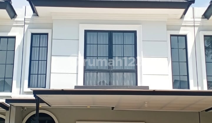Dijual Rumah Surabaya Barat Lakarsantri Mansion Nine 2 Lantai Furnish Siap Huni