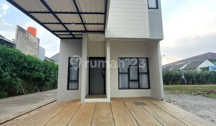 Rumah baru 2 lantai lokasi pinang ranti dekat Bandara Halim jakarta