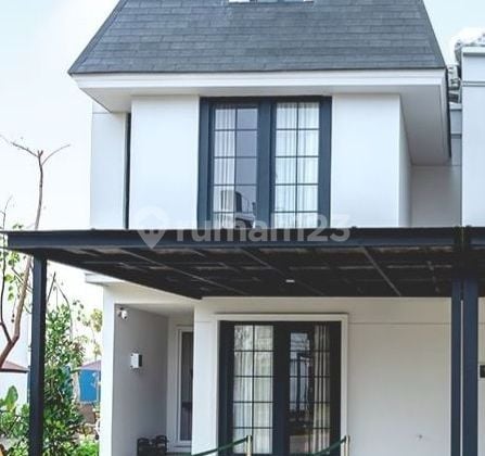 Rumah 2 lantai lokasi dekat mall artha gading