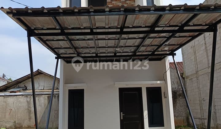 Rumah Cantik Lokasi Pinggir Jalan Raya Cilangkap