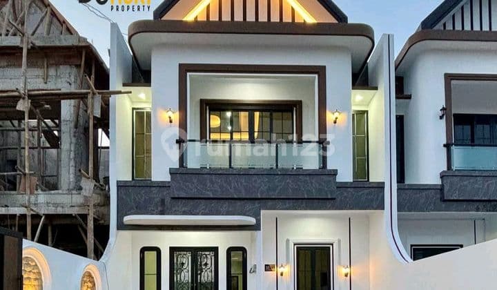 Luxury 2-Story Ready-to-Occupy House in Jagakarsa, South Jakarta