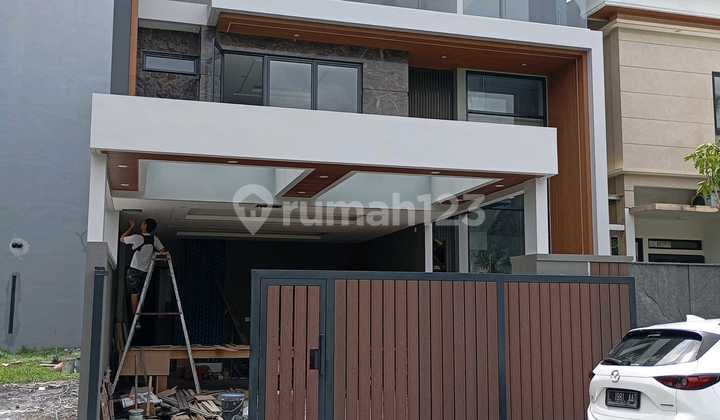 Rumah Woodland Citraland, Gress dan Private Lift