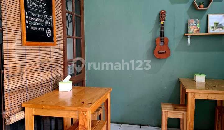 Rumah Dalam Komplek Di Taman Holis Indah Bandung