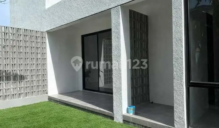 New House in Antapani Tropical Modern Style Bandung