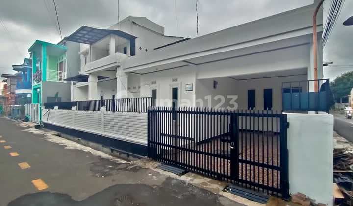 Rumah Hook Bisa Untuk Usaha Di Riung Bandung