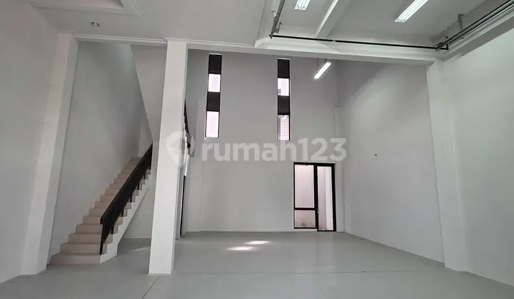 Ready to Use Bizpark Pik2 Warehouse 9x20 Multipurpose